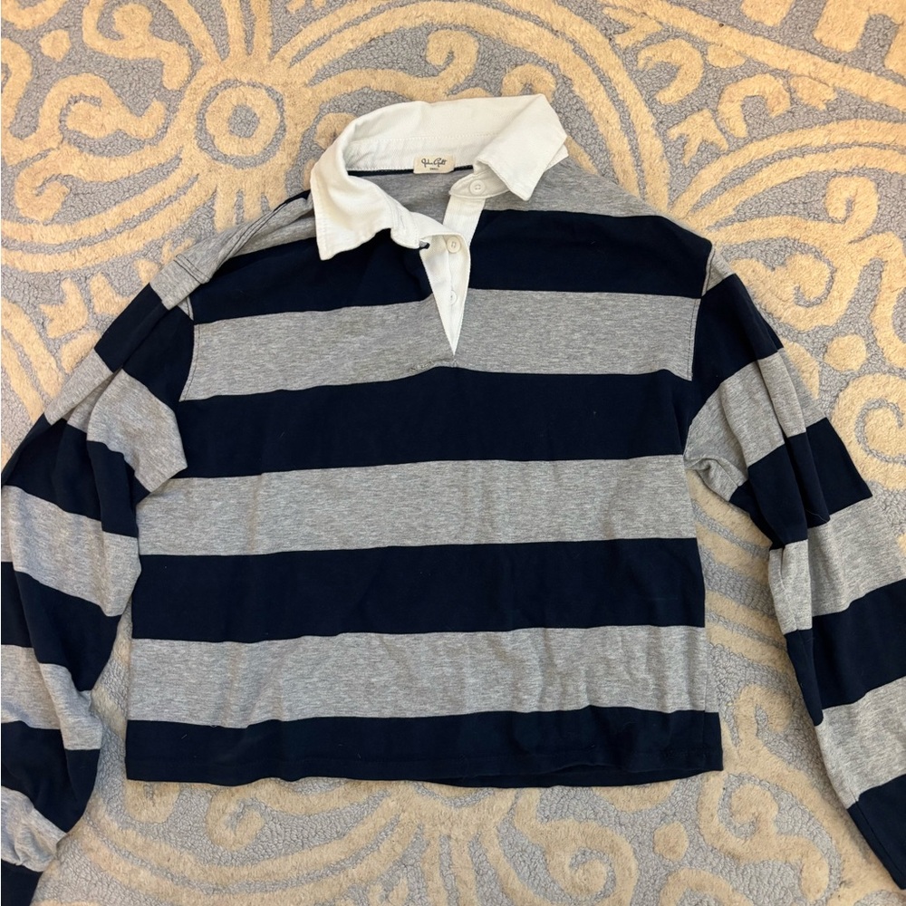 Brandy Melville Navy and White Collared Shirt